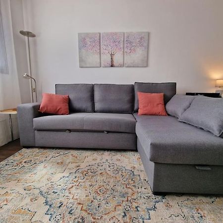 Valdebebas Con Garaje Gimnasio Y Piscina Appartement Madrid Buitenkant foto